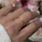 ANILLO ZIRCON PEQUENO TALLA 8