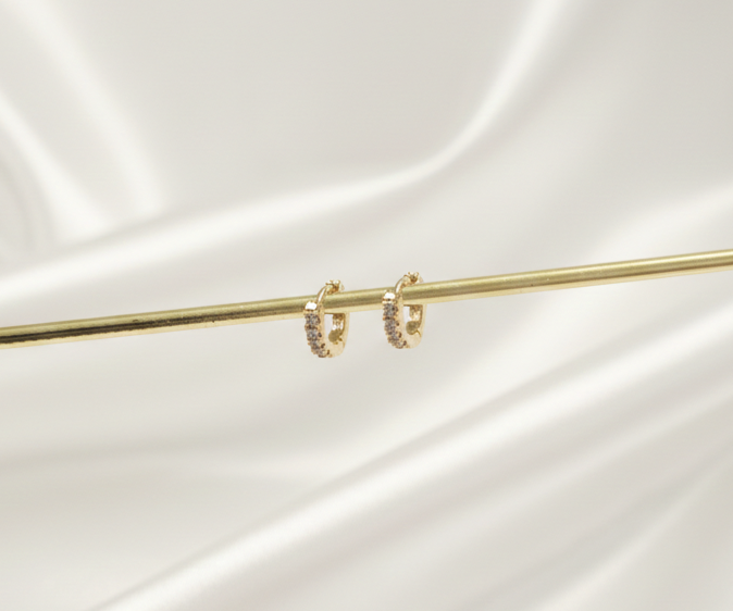 CANDONGA CON REBORDE EN ZIRCONES PEQUEÑA JOYERIA D'ORÉ