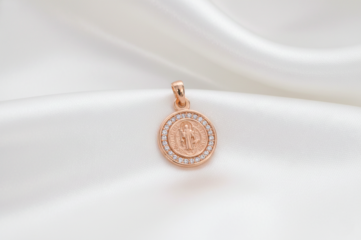 DIJE SAN BENITO CON CIRCONES 1.2CM