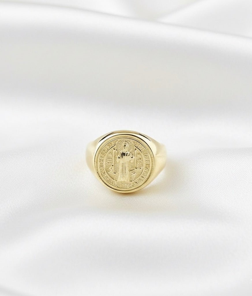 ANILLO SAN BENITO oro laminado 18k cali