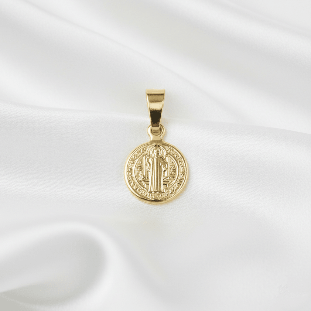 DIJE SAN BENITO 9MM oro laminado 18k cali