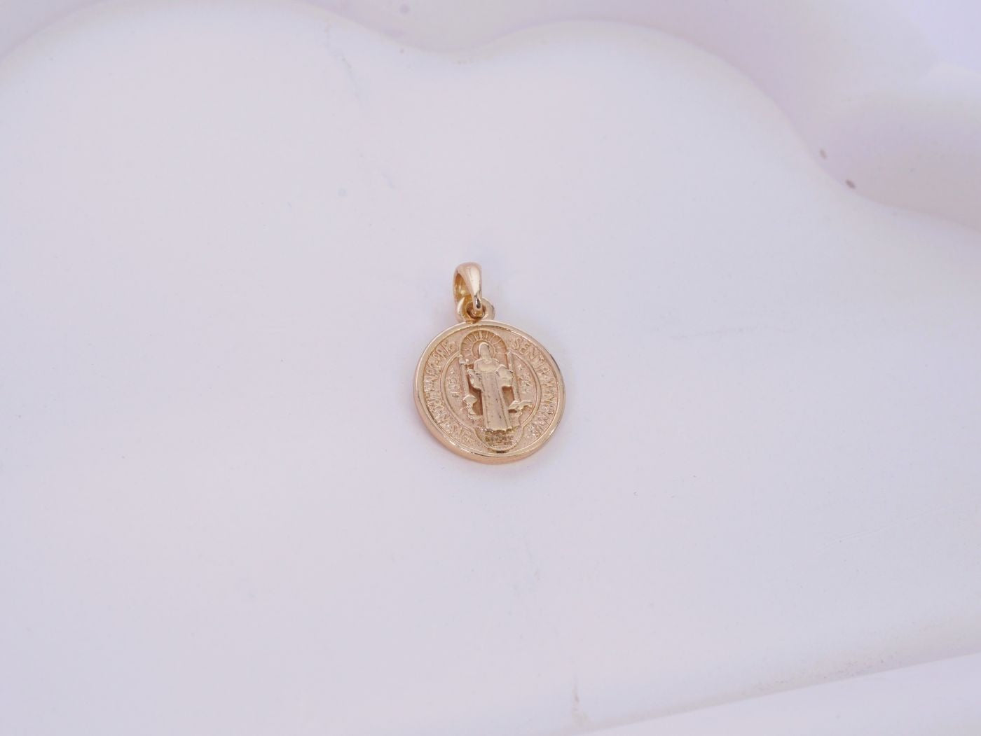 DIJE MEDALLA SAN BENITO MEDIANA-DIJES-JOYERIA D'ORÉ-ORO LAMINADO 18K CALI