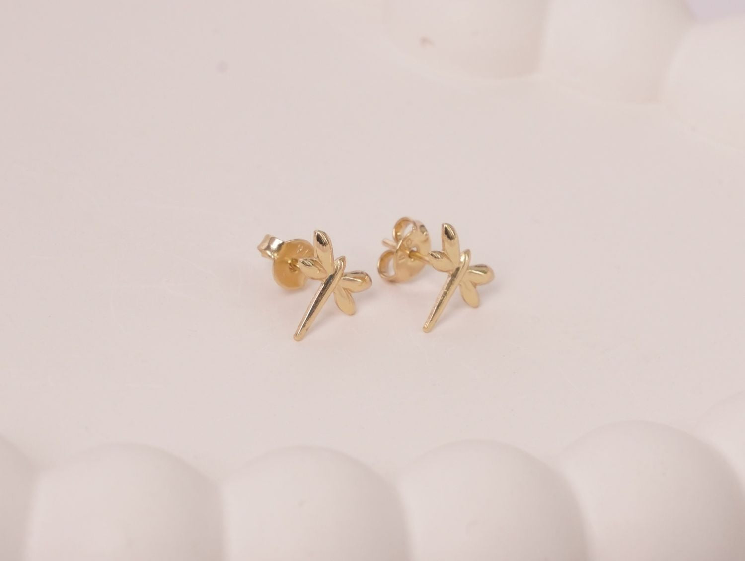 TOPO LIBELULA PLANA MEDIANA-TOPOS-JOYERIA D'ORÉ-ORO LAMINADO 18K CALI