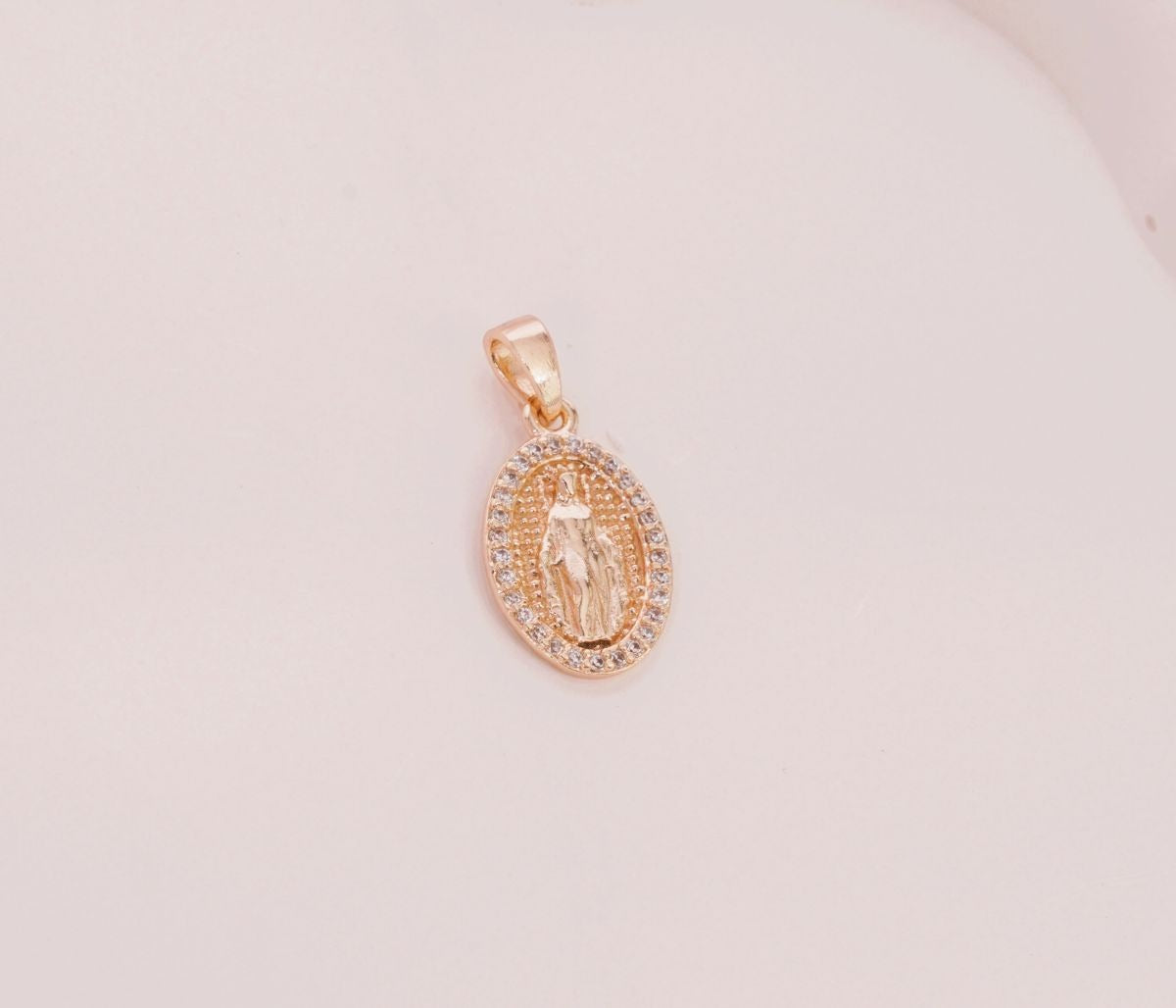DIJE VIRGEN DE GUADALUPE MEDIANA CON ZIRCONES