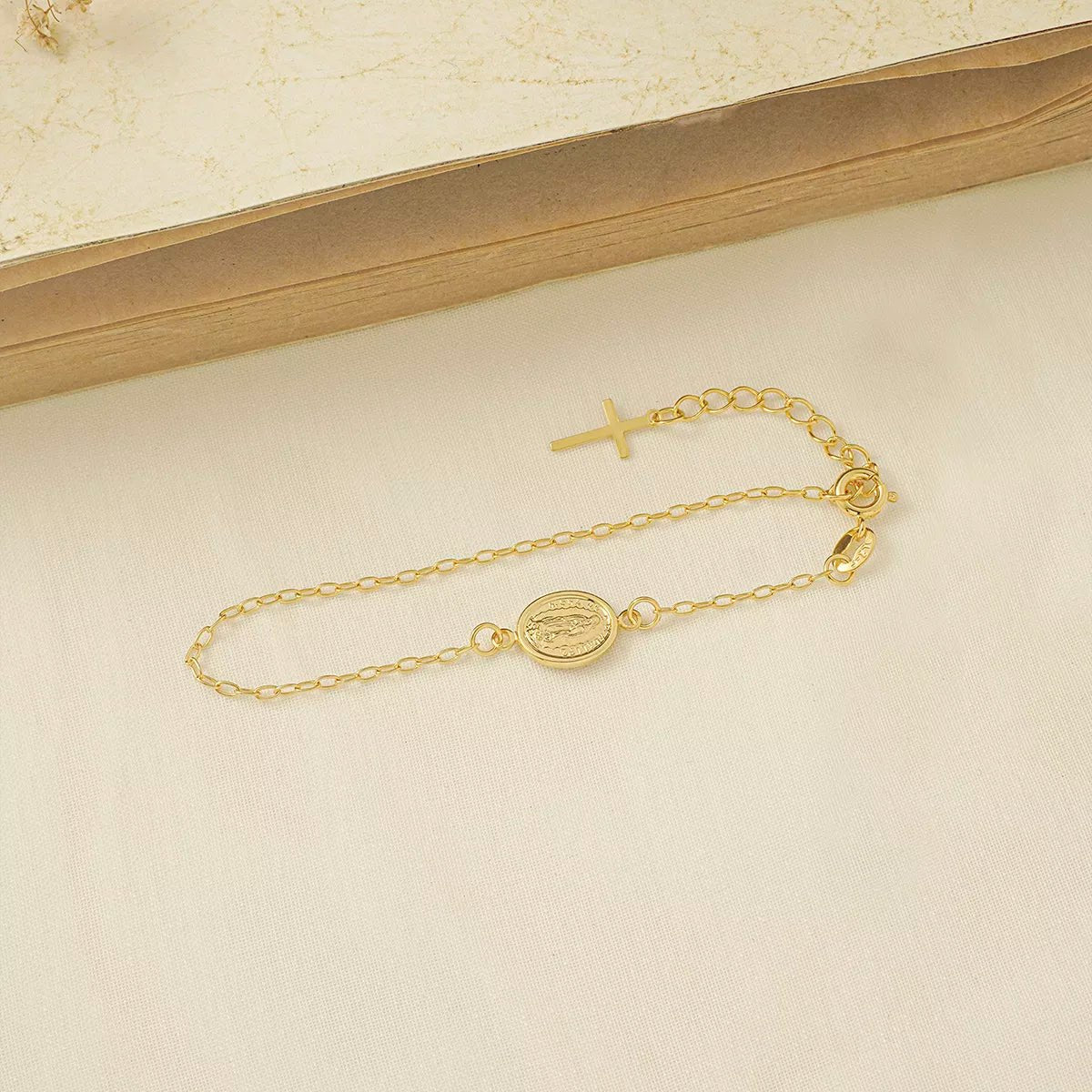 PULSERA VIRGEN DE GUADALUPER 16.5CM EXTENSOR-PULSERAS ORO LAMINADO-JOYERIA D'ORÉ-ORO LAMINADO 18K CALI