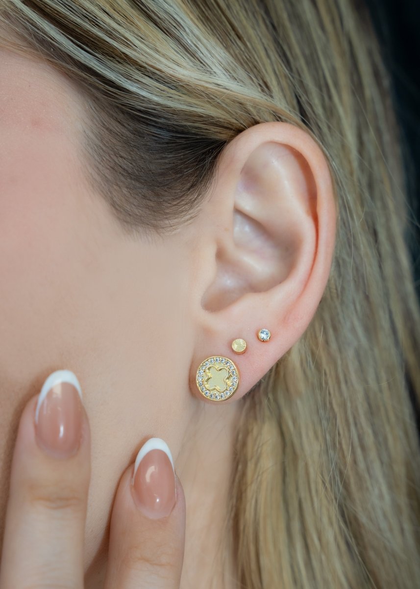 TOPO AURA CLOVER 1CM-TOPOS-JOYERIA D'ORÉ-ORO LAMINADO 18K CALI