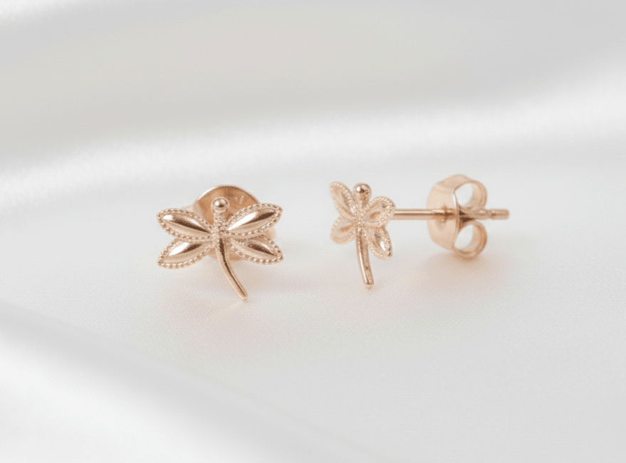 TOPO LIBELULA PLANA REBORDEADA PUNTOS-TOPOS-JOYERIA D'ORÉ-ORO LAMINADO 18K CALI